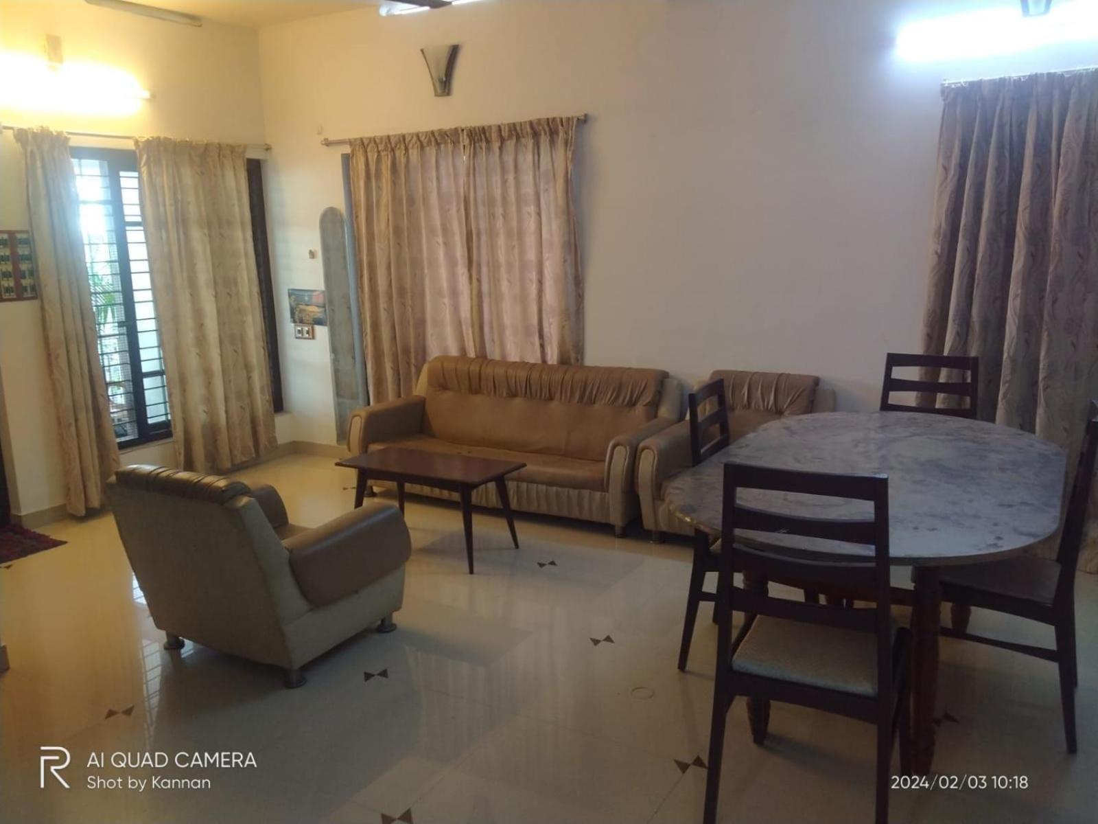 Parthasarathy Home Stay Thiruvananthapuram Kültér fotó